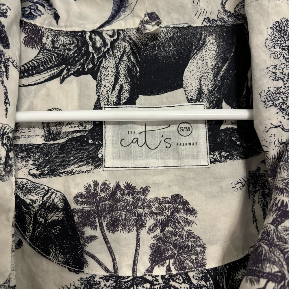 The Cat’s Pajamas Safari Toile Luxe Pima Shawl Robe - Picture 6 of 9